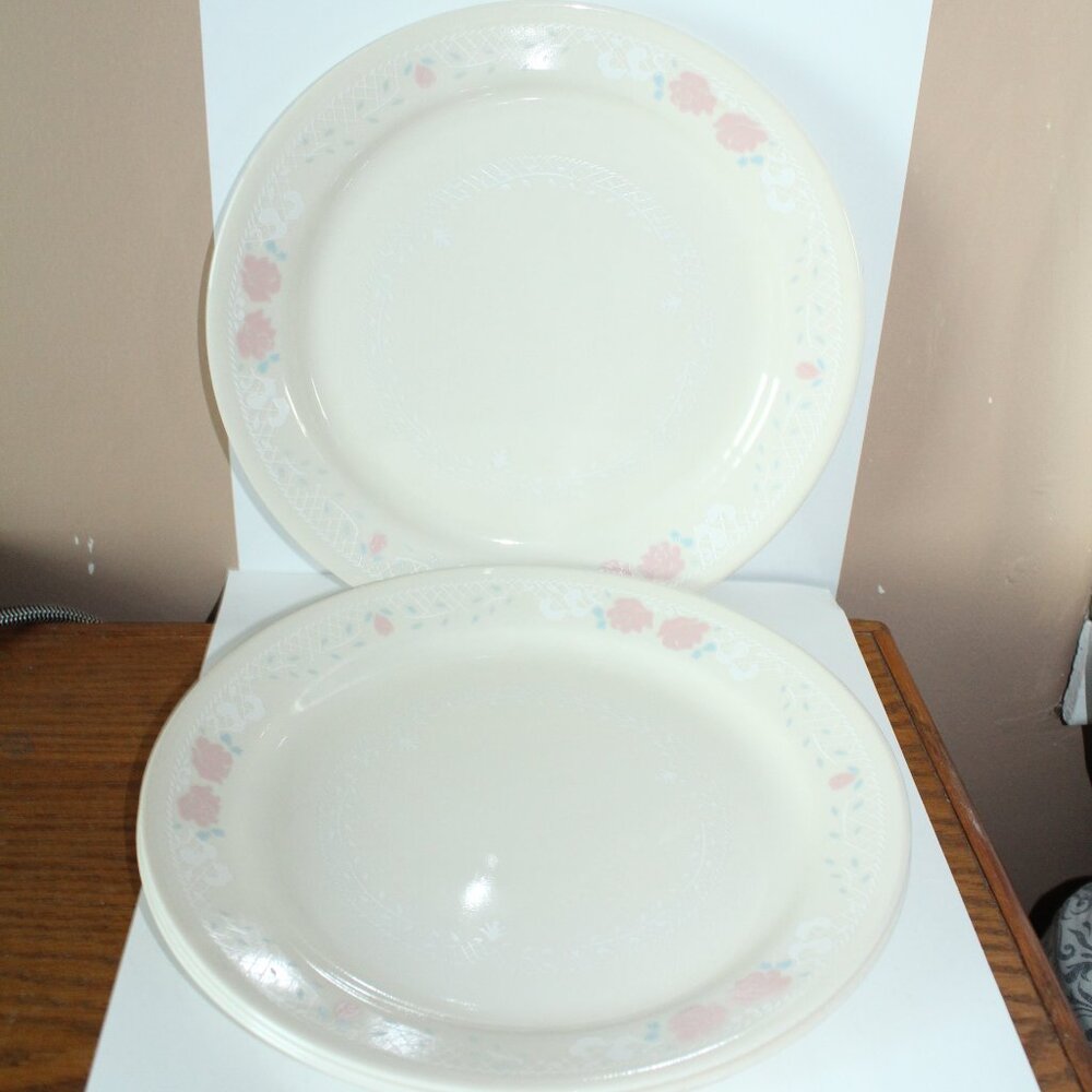 Lot of 6  Corelle by Corning Blossoms In Lace  Dinner Plate 10.25"